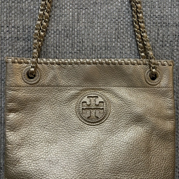 Tory Burch Gold Marion Swingpack Book Bag - Picture 8 of 16